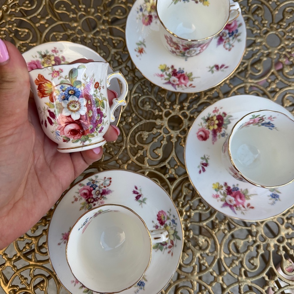 Vintage Floral Porcelain Mug Set of 2